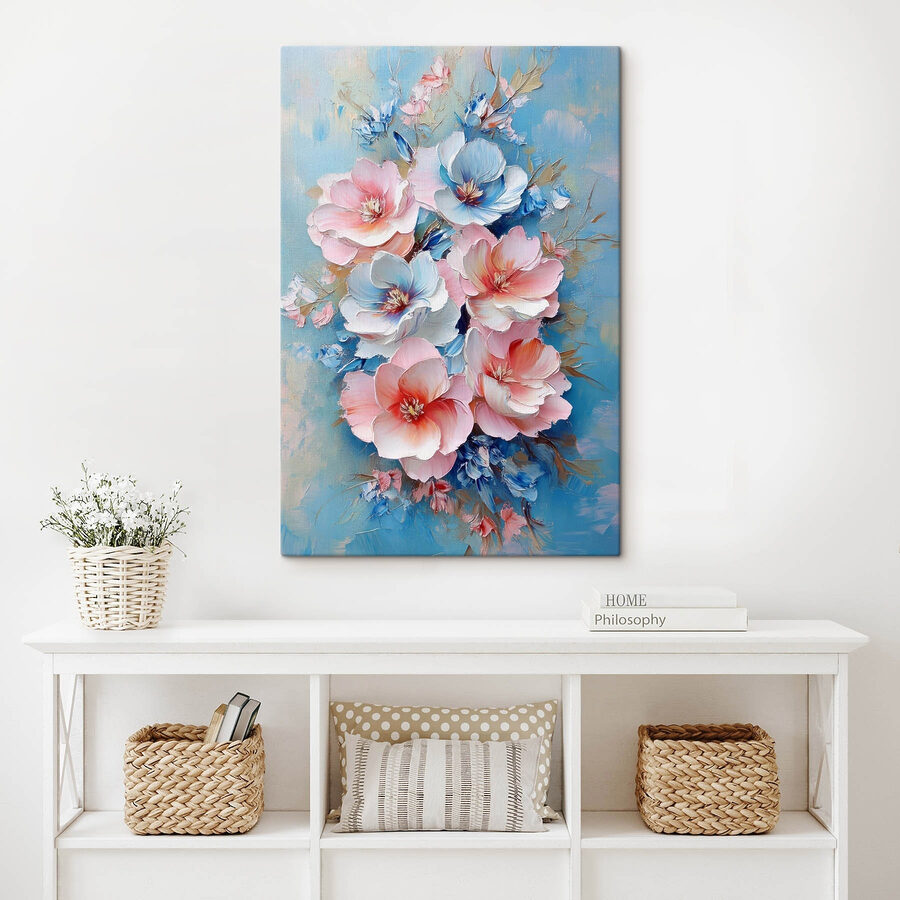 Schilderij van bloemen op een blauw oppervlak