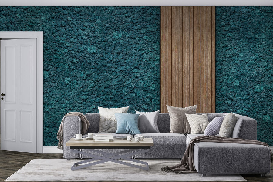 Houten plank op een blauw tapijt