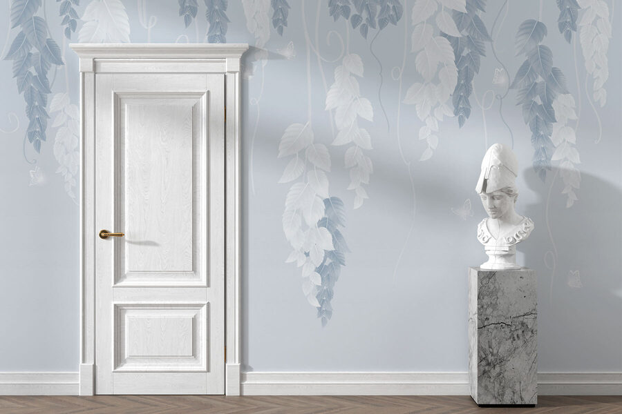 Witte en blauwe bladeren en vlinders