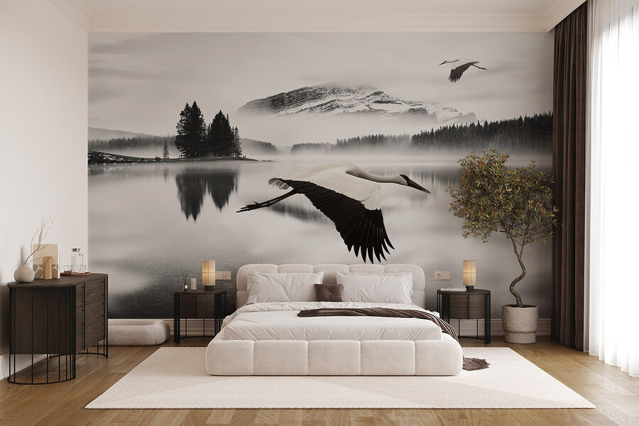 Vogel vliegt over water