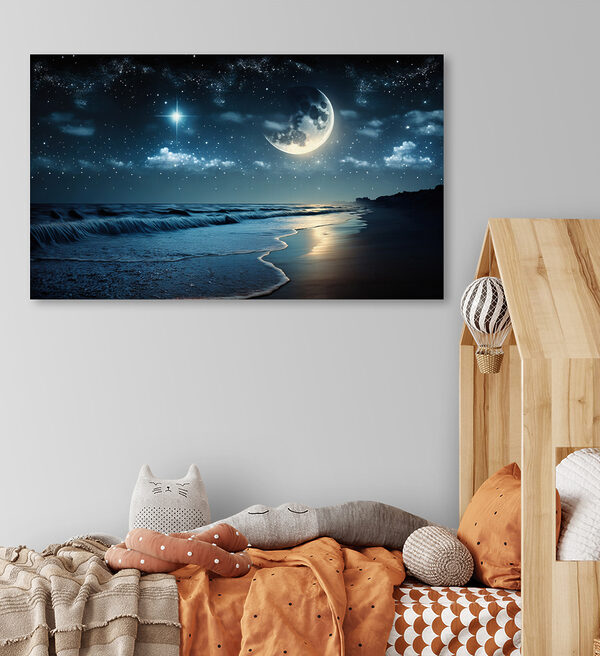 Maan en sterren boven een strand Maan en sterren boven een strand