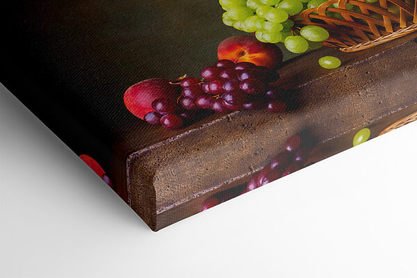 Fruitmand op tafel Fruitmand op tafel