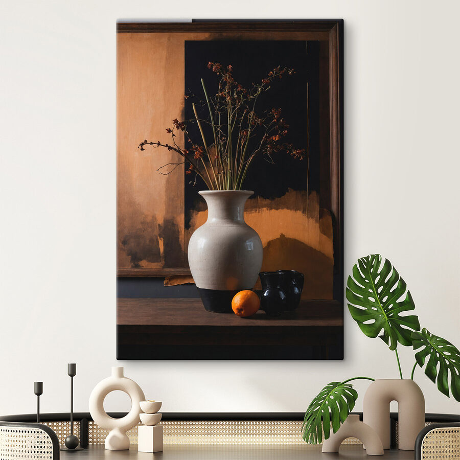 Vaas met gedroogde bloemen en sinaasappels