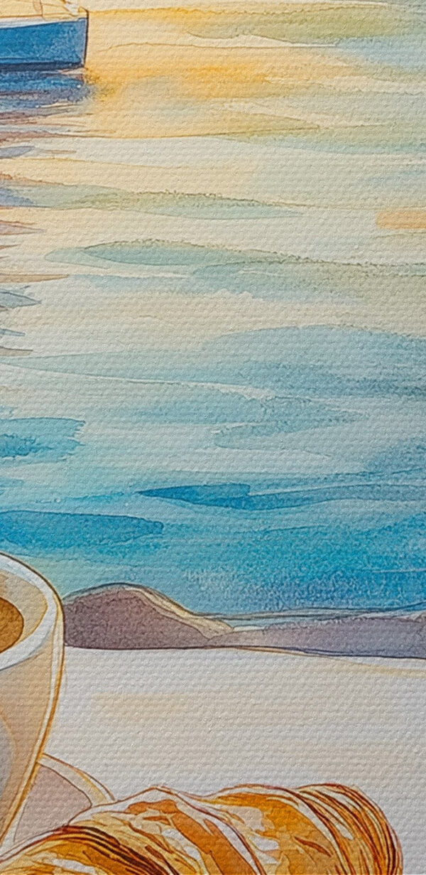 Twee kopjes koffie en croissant op een tafel met een zeilboot op de achtergrond Twee kopjes koffie en croissant op een tafel met een zeilboot op de achtergrond