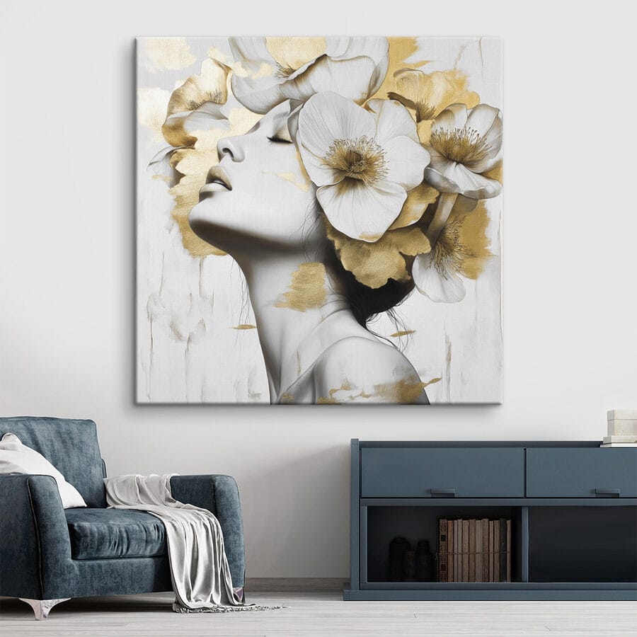 Vrouw met bloemen in haar haar