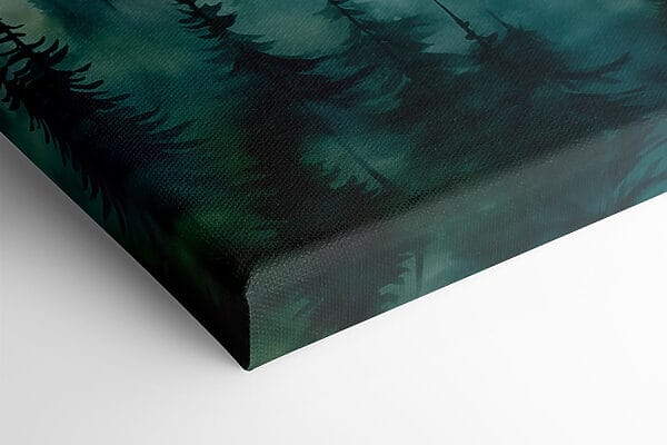 Schilderij van een bergketen met bomen en mist Schilderij van een bergketen met bomen en mist
