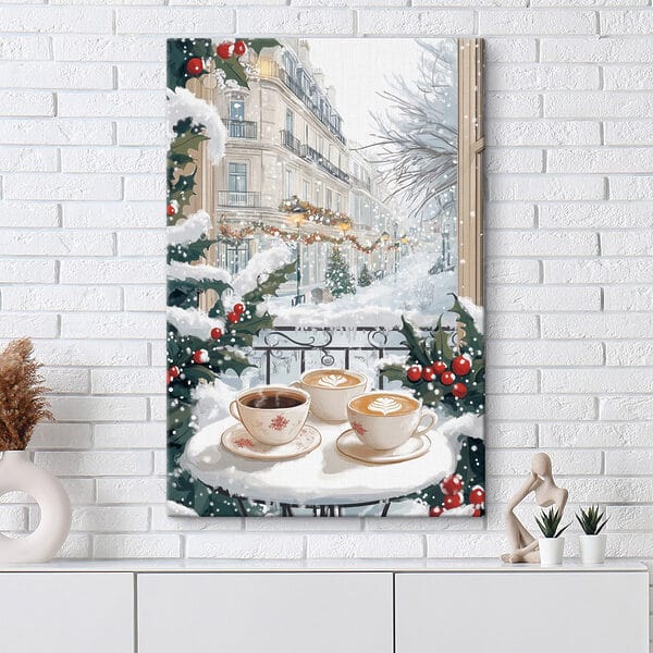 Een paar kopjes koffie op een balkon met sneeuw en gebouwen Een paar kopjes koffie op een balkon met sneeuw en gebouwen