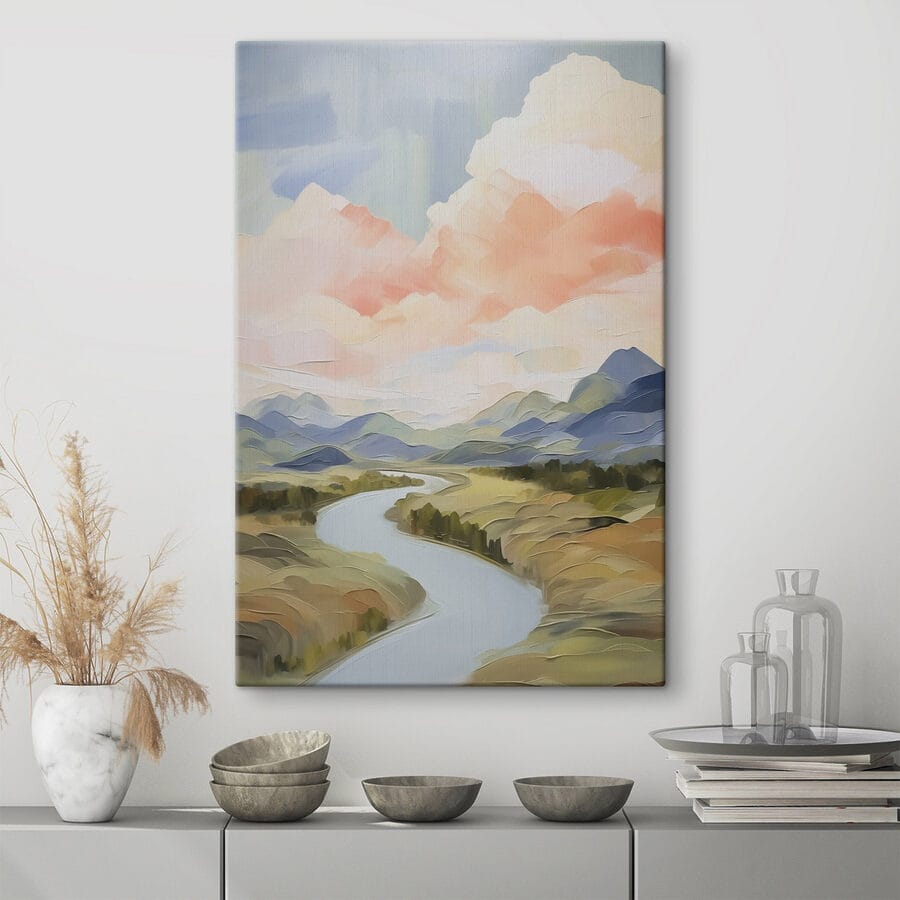 Rivier stroomt door een vallei Rivier stroomt door een vallei