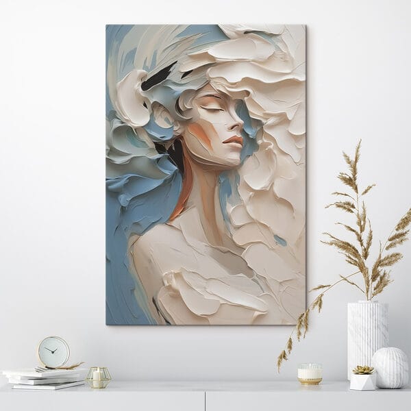 Schilderij van een vrouw met witte en blauwe verf Schilderij van een vrouw met witte en blauwe verf