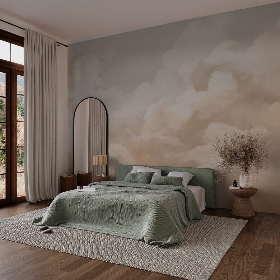 Bewolkte lucht met een persoon op de achtergrond