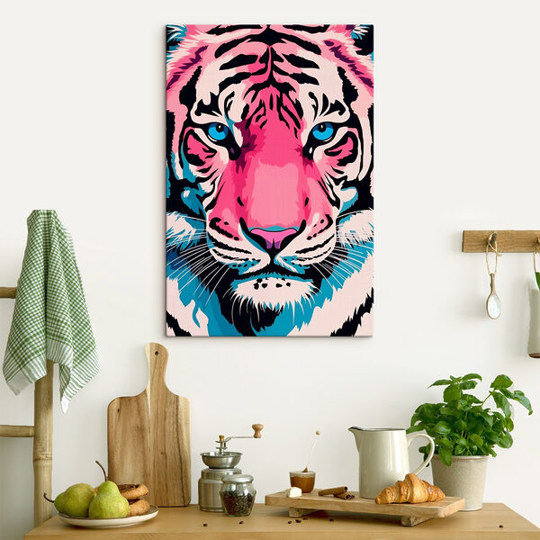 Gedurfde tijger met opvallende blauwe ogen. Gedurfde tijger met opvallende blauwe ogen.