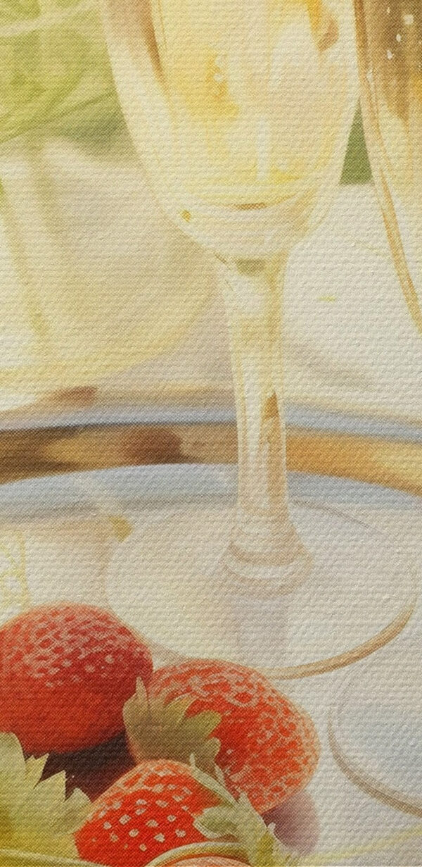 Dienblad met champagne en aardbeien Dienblad met champagne en aardbeien