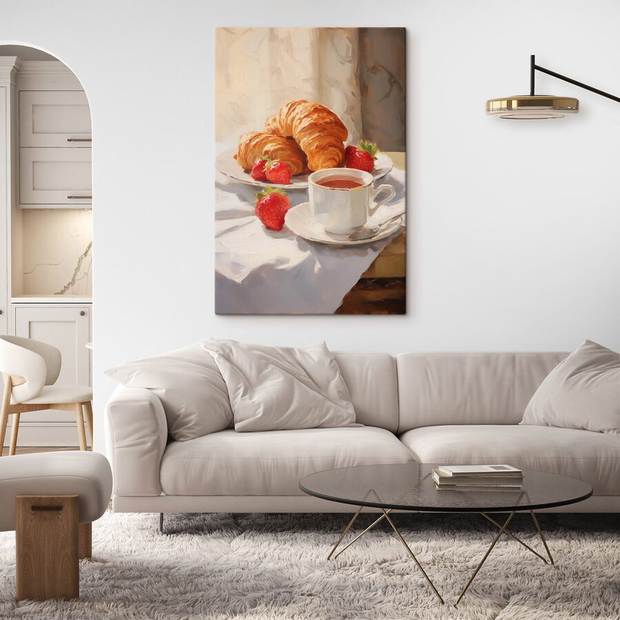 Croissant en aardbeien op een bord Croissant en aardbeien op een bord