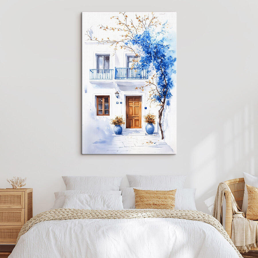 Aquarelverfschilderij van een gebouw met een balkon en blauwe bloemen