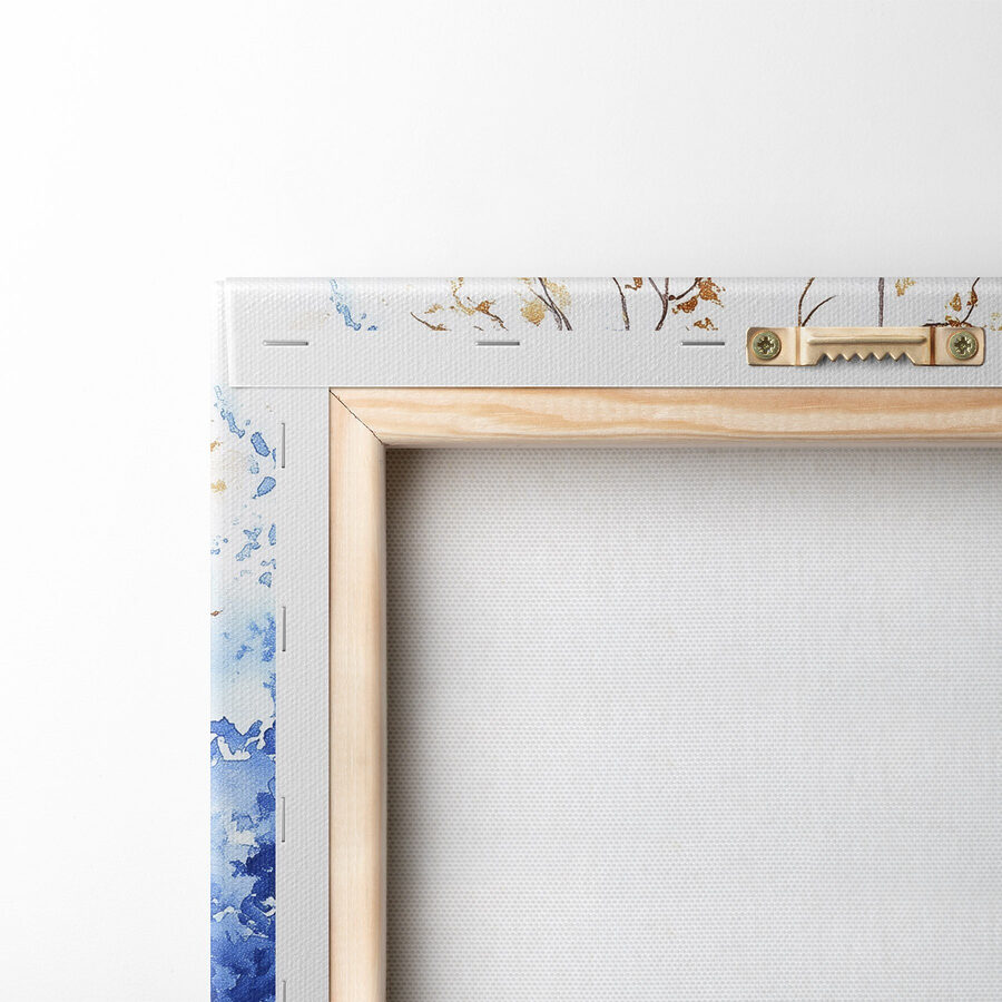 Aquarelverfschilderij van een gebouw met een balkon en blauwe bloemen
