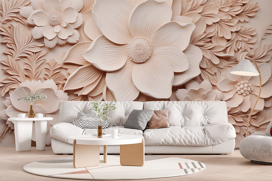 Witte bloemen en bladeren op een muur