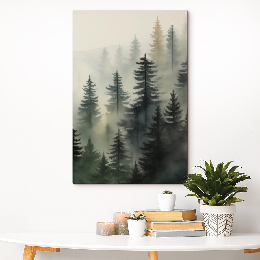 Mistig bos met bomen