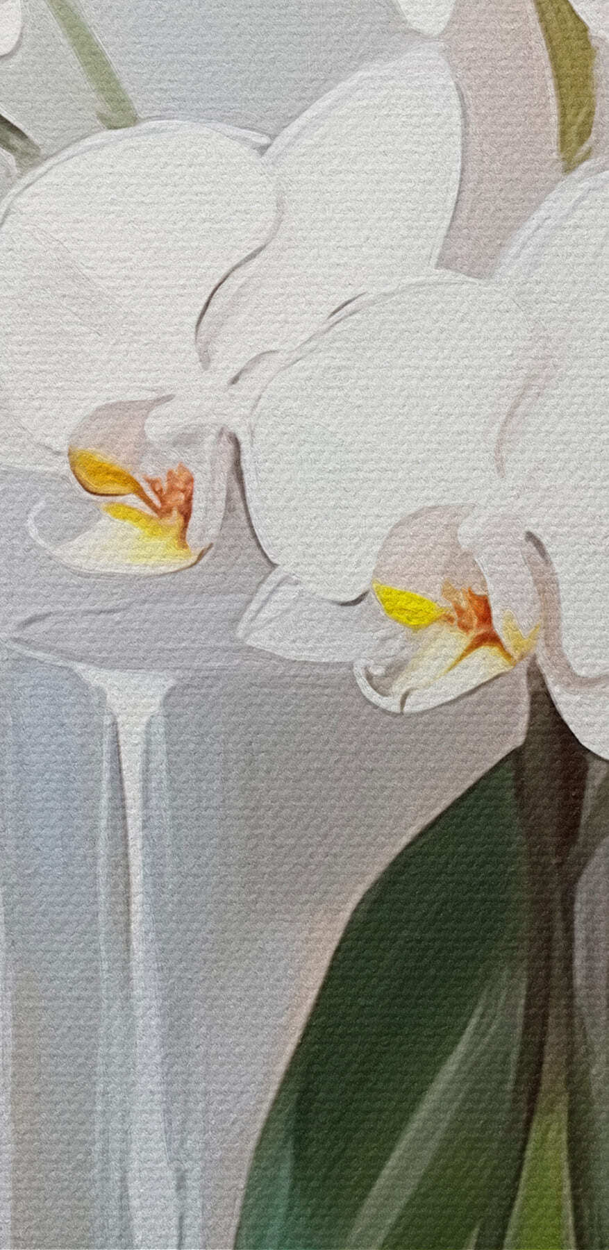 Schilderij van een witte orchidee in een glazen vaas