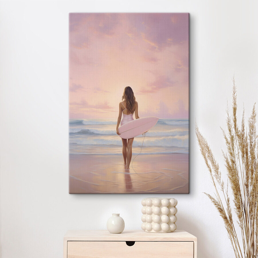 Canvas Schilderijen Vrouw in badpak met surfplank op strand - Afbeelding 2