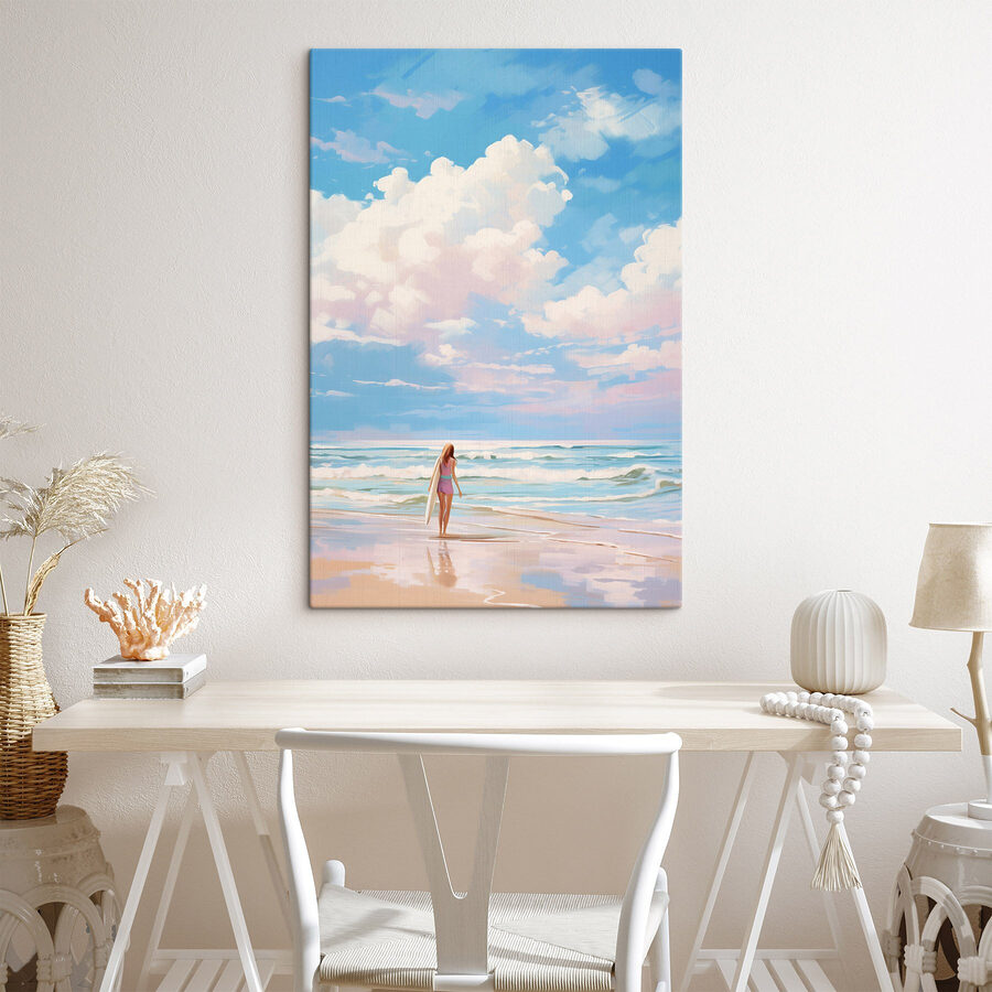 Meisje met surfplank op strand