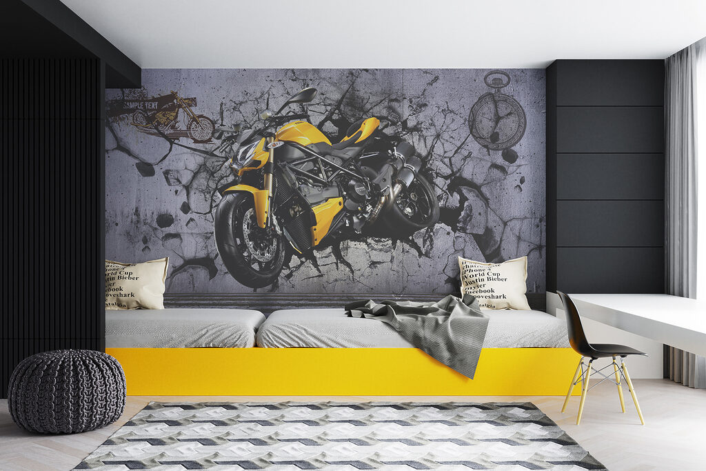 Gele motorfiets op een muur u37780pir14mr 1024x683 - Gele motorfiets op een muur