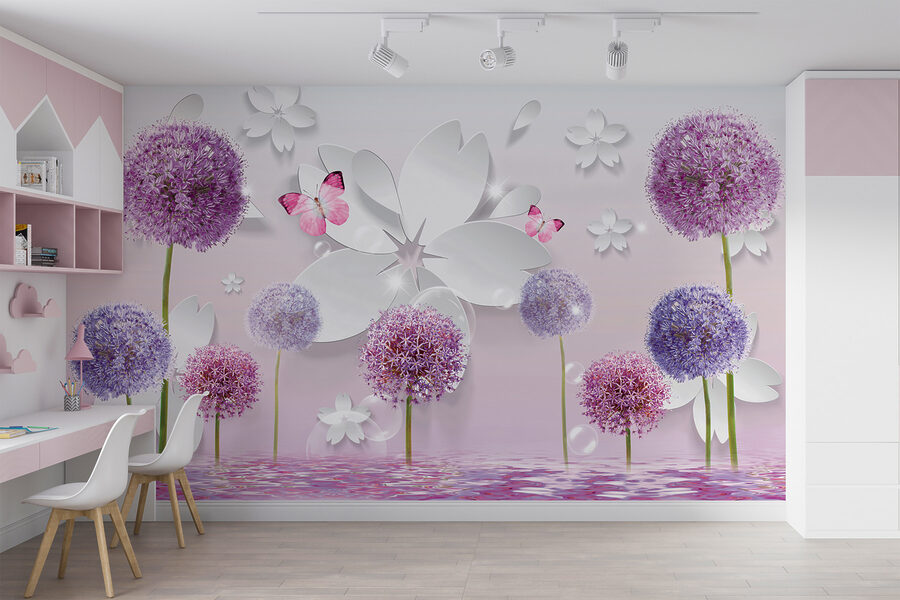 Paarse bloemen en vlinders Paarse bloemen en vlinders