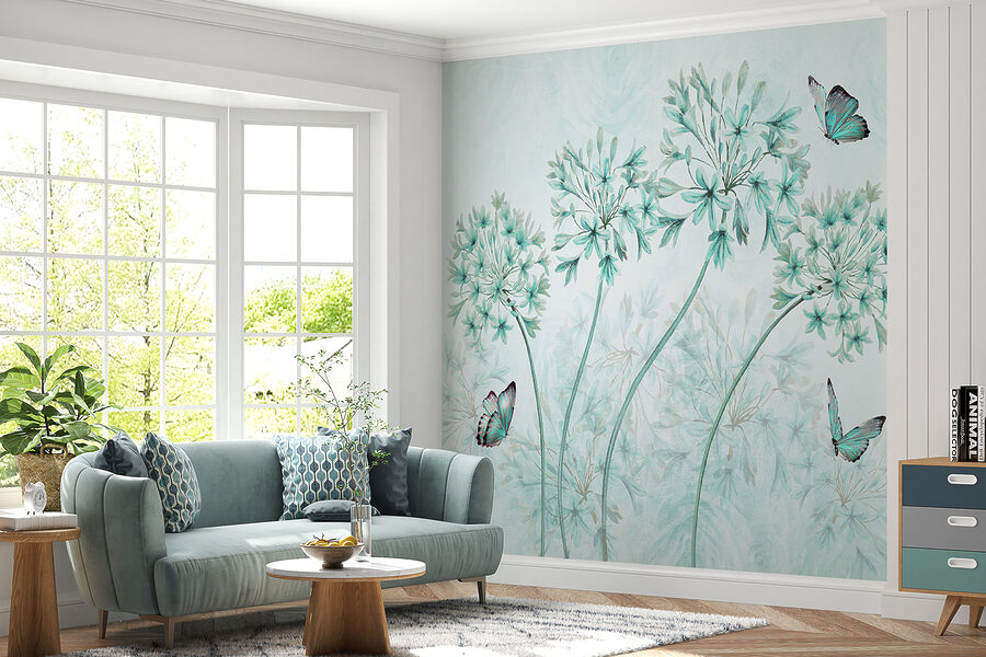 Een schilderij van bloemen en vlinders
