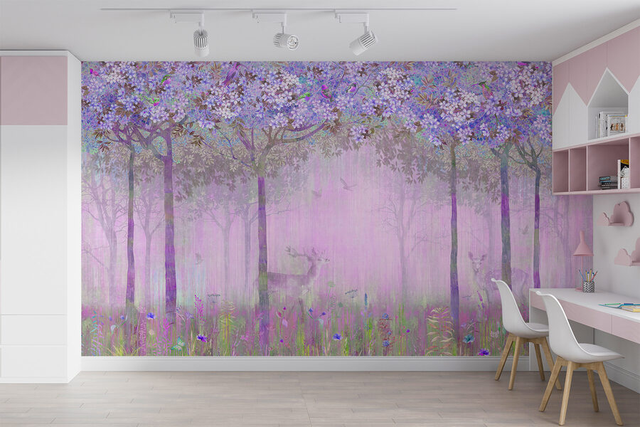 Een schilderij van een bos met bloemen