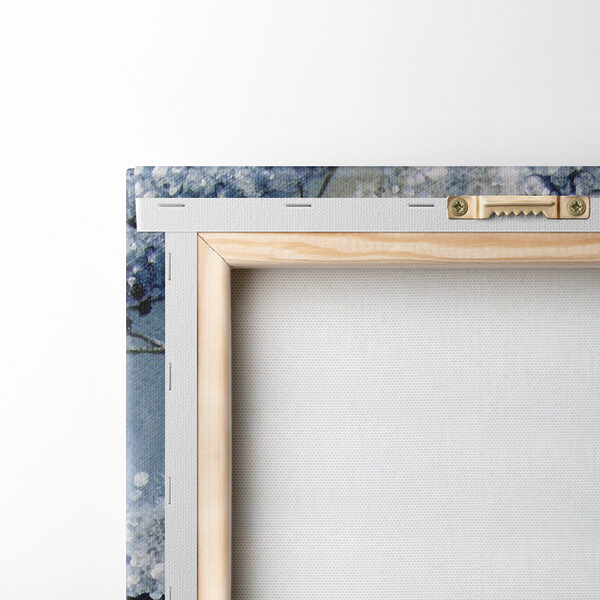Een schilderij van een wit met blauwe plant Een schilderij van een wit met blauwe plant