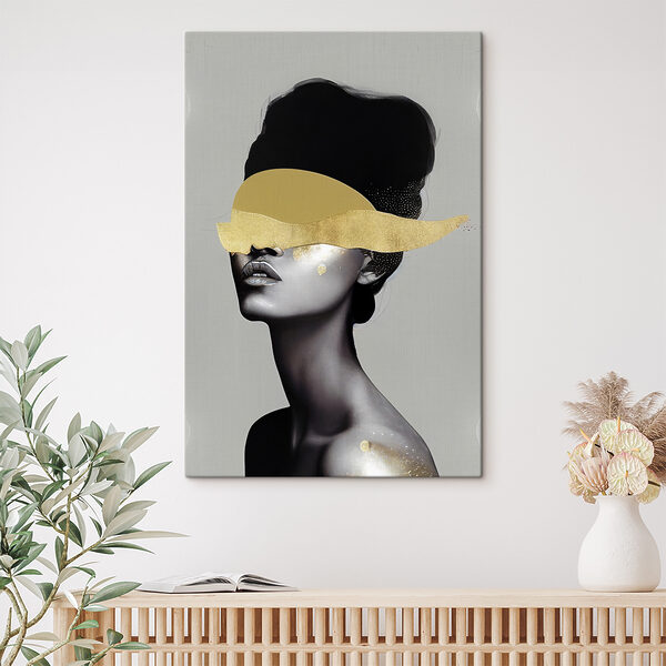 Elegance veiled in mysterious shimmer