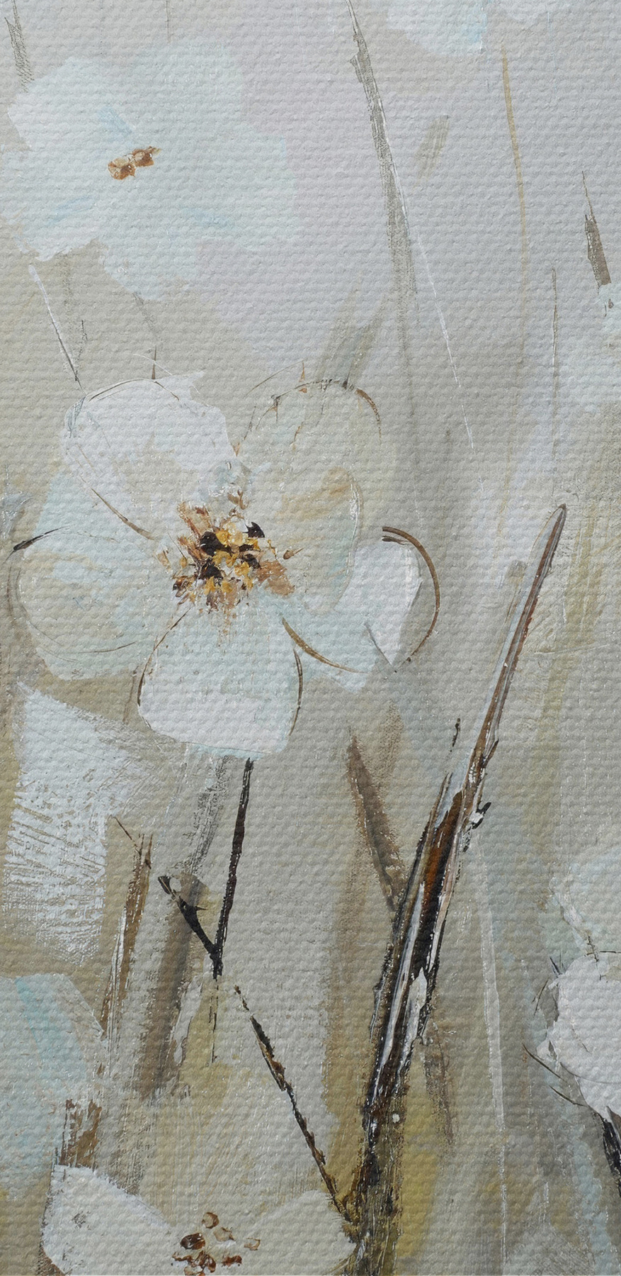 Een schilderij van witte bloemen