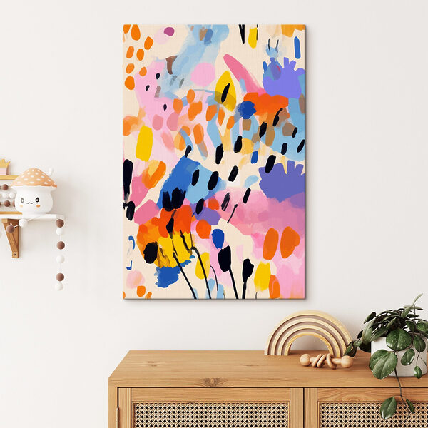 Een kleurrijk schilderij van zwarte stippen en vlekken Een kleurrijk schilderij van zwarte stippen en vlekken