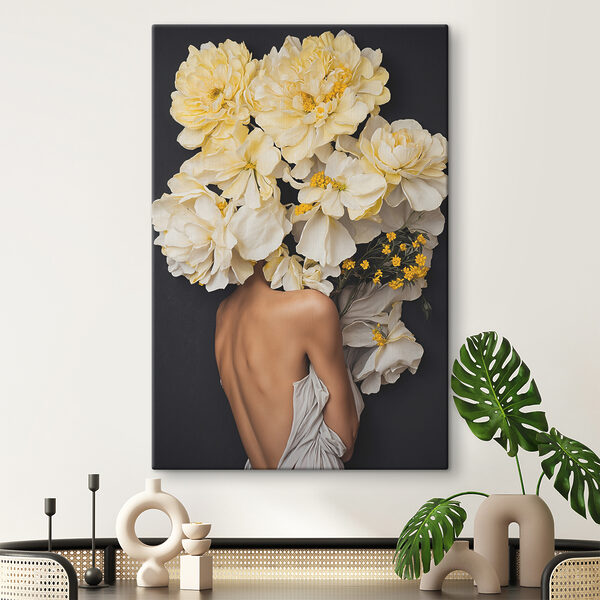 Een vrouw met bloemen boven haar hoofd Een vrouw met bloemen boven haar hoofd