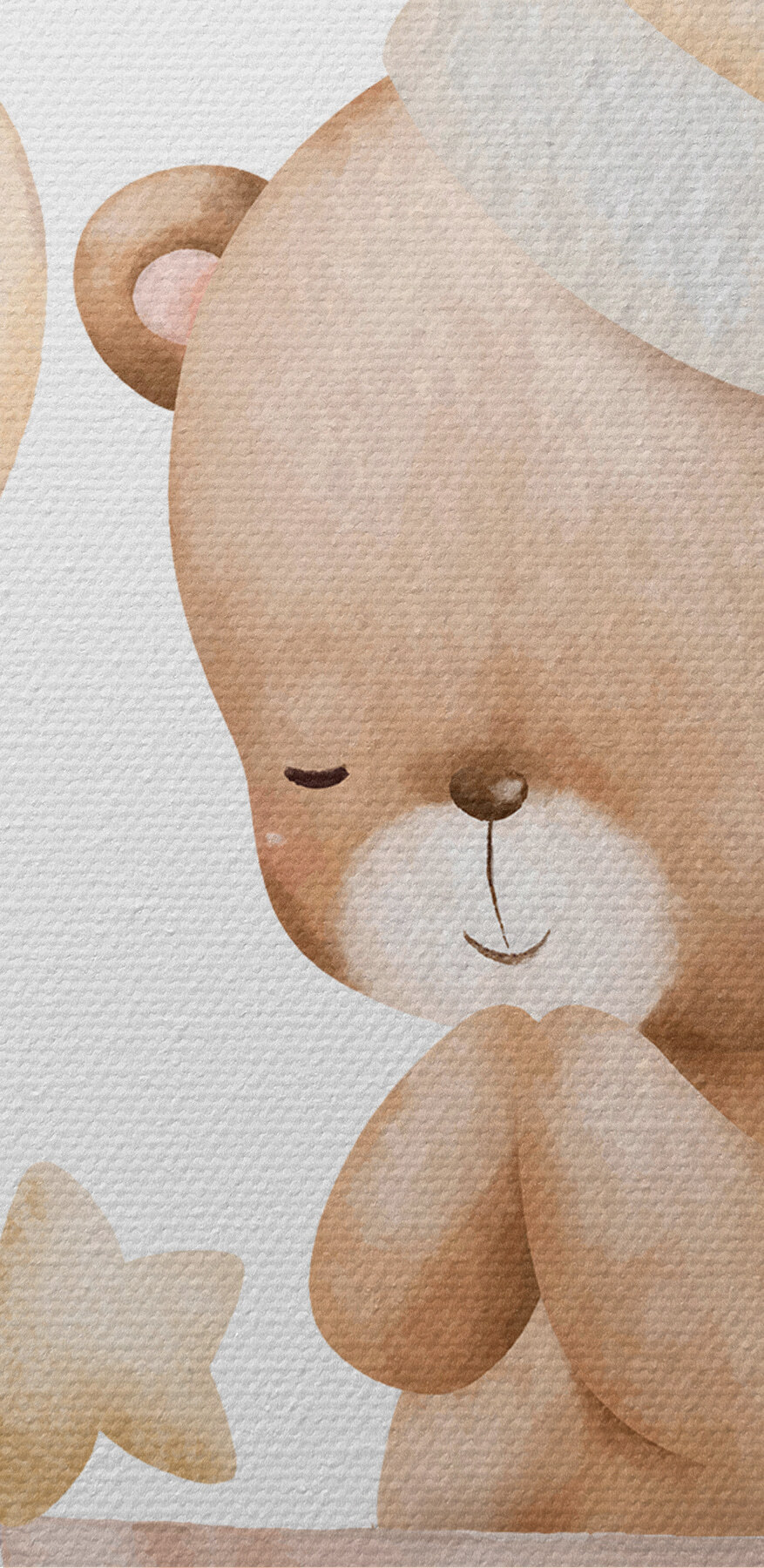 Een teddybeer in een doos met ballonnen Een teddybeer in een doos met ballonnen