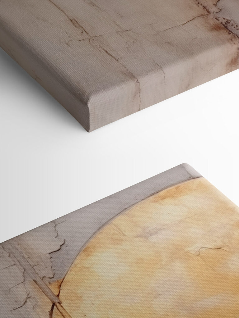 Textured walls with circular element