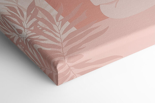 s44154pml 600x400 - Zittende vrouw in een wit gewaad - tegory