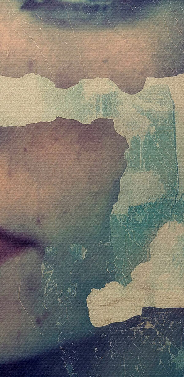 Vrouw’s gezicht door een raam Vrouw’s gezicht door een raam