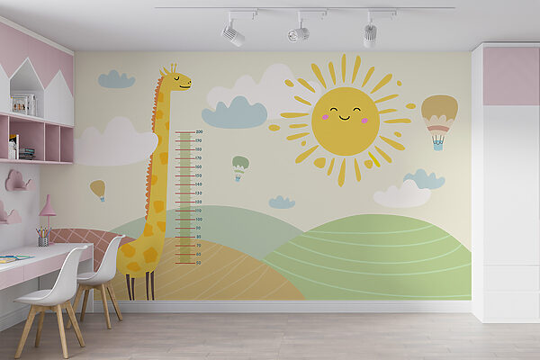 Een giraffe in een veld met een zon en wolken Een giraffe in een veld met een zon en wolken