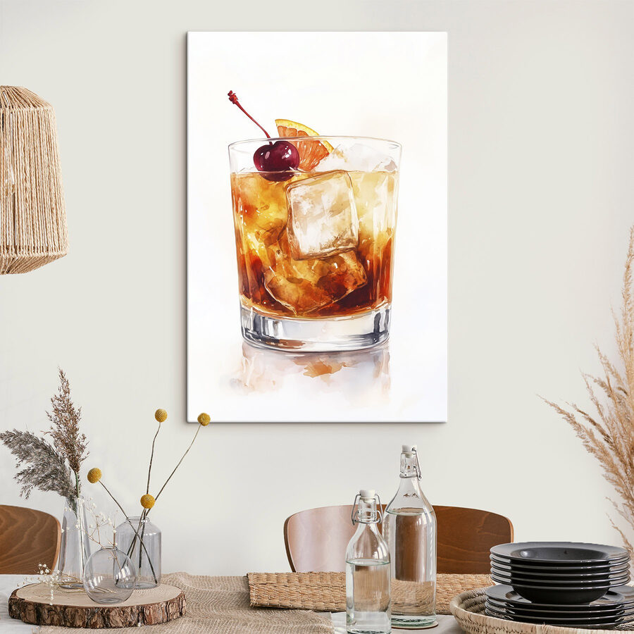 Glas met ijs en een kers bovenop