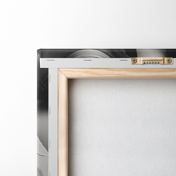 Rode lippen te midden van abstract ontwerp Rode lippen te midden van abstract ontwerp