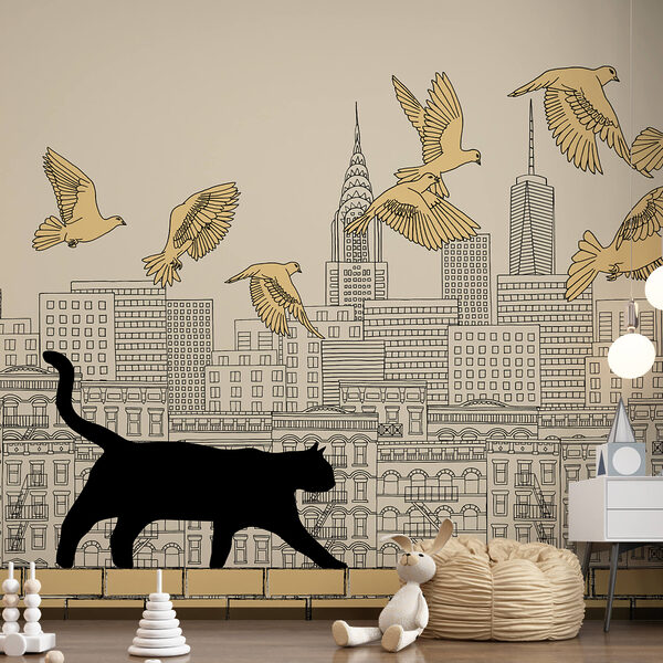 Kat loopt op een muur met vliegende vogels in de lucht Kat loopt op een muur met vliegende vogels in de lucht