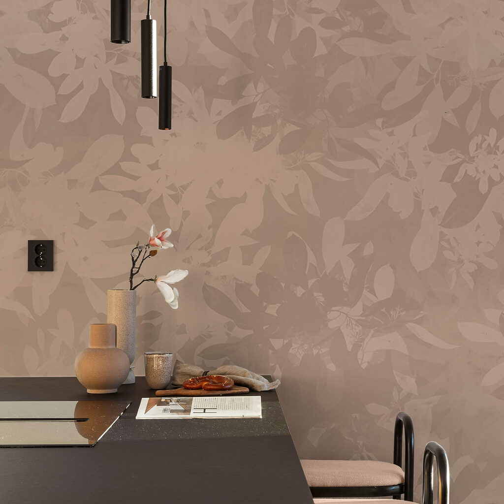 Zachte bloemmotieven in gedempte tinten Zachte bloemmotieven in gedempte tinten