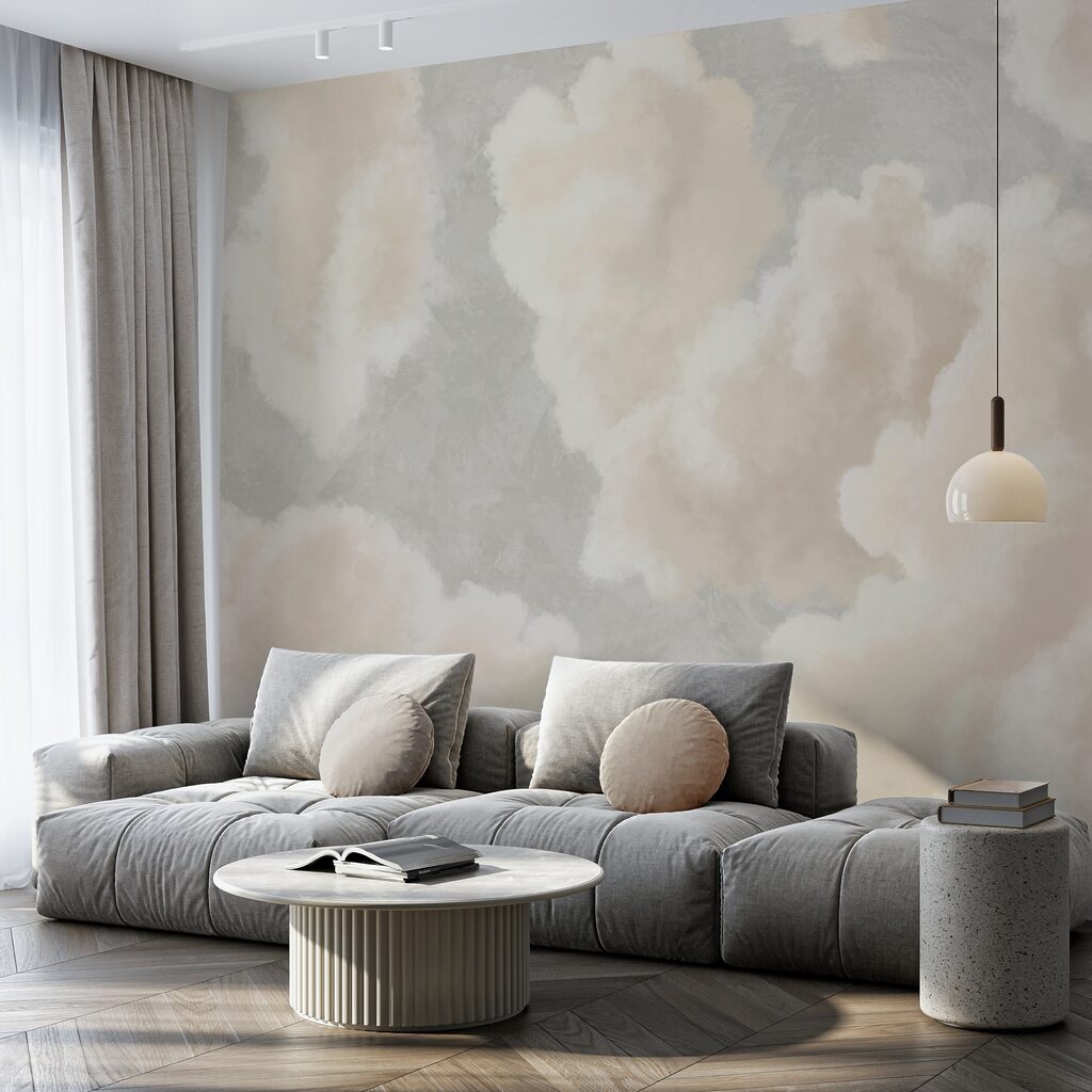 Zachte wolken drijven in een serene lucht