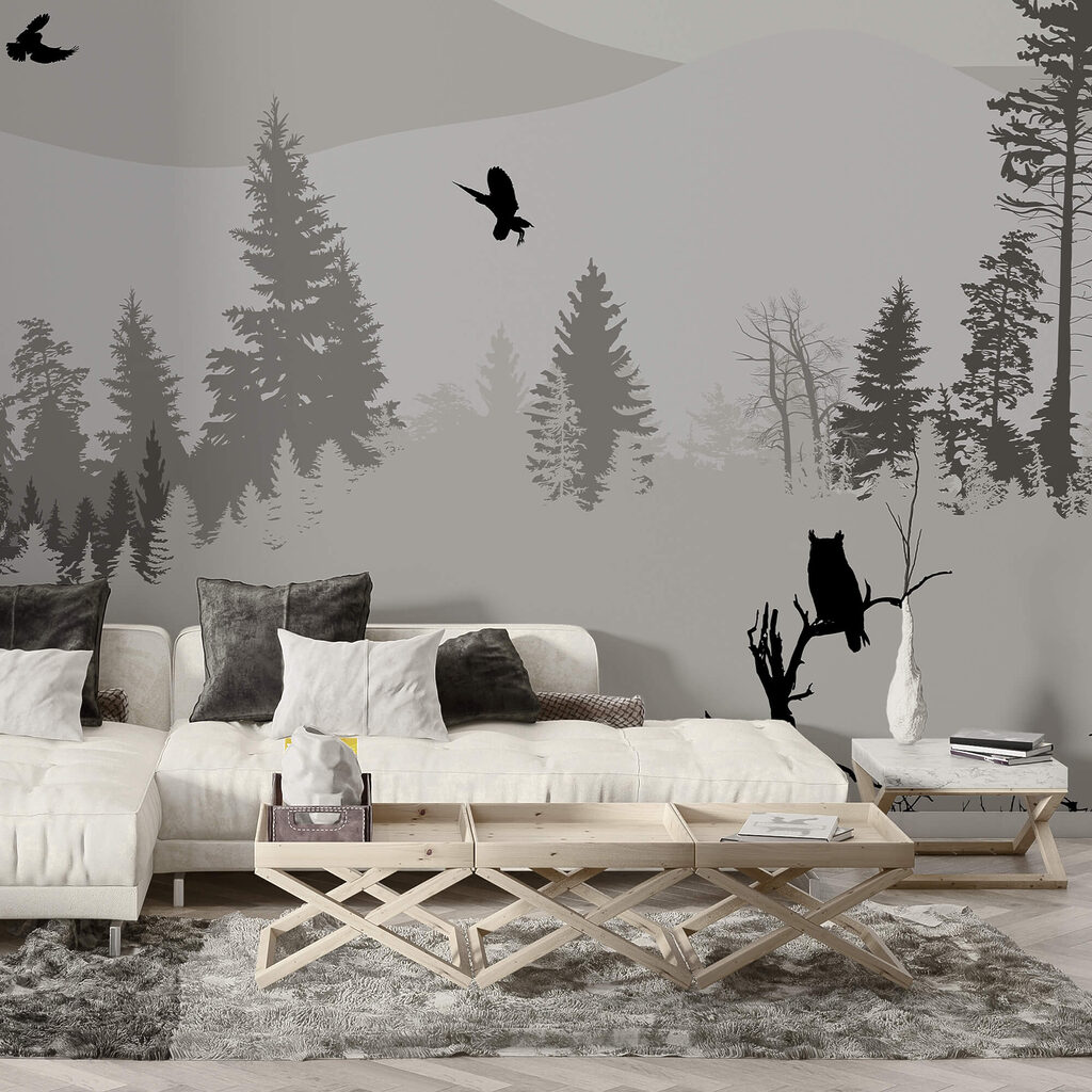 Vogels vliegen over een besneeuwde berg