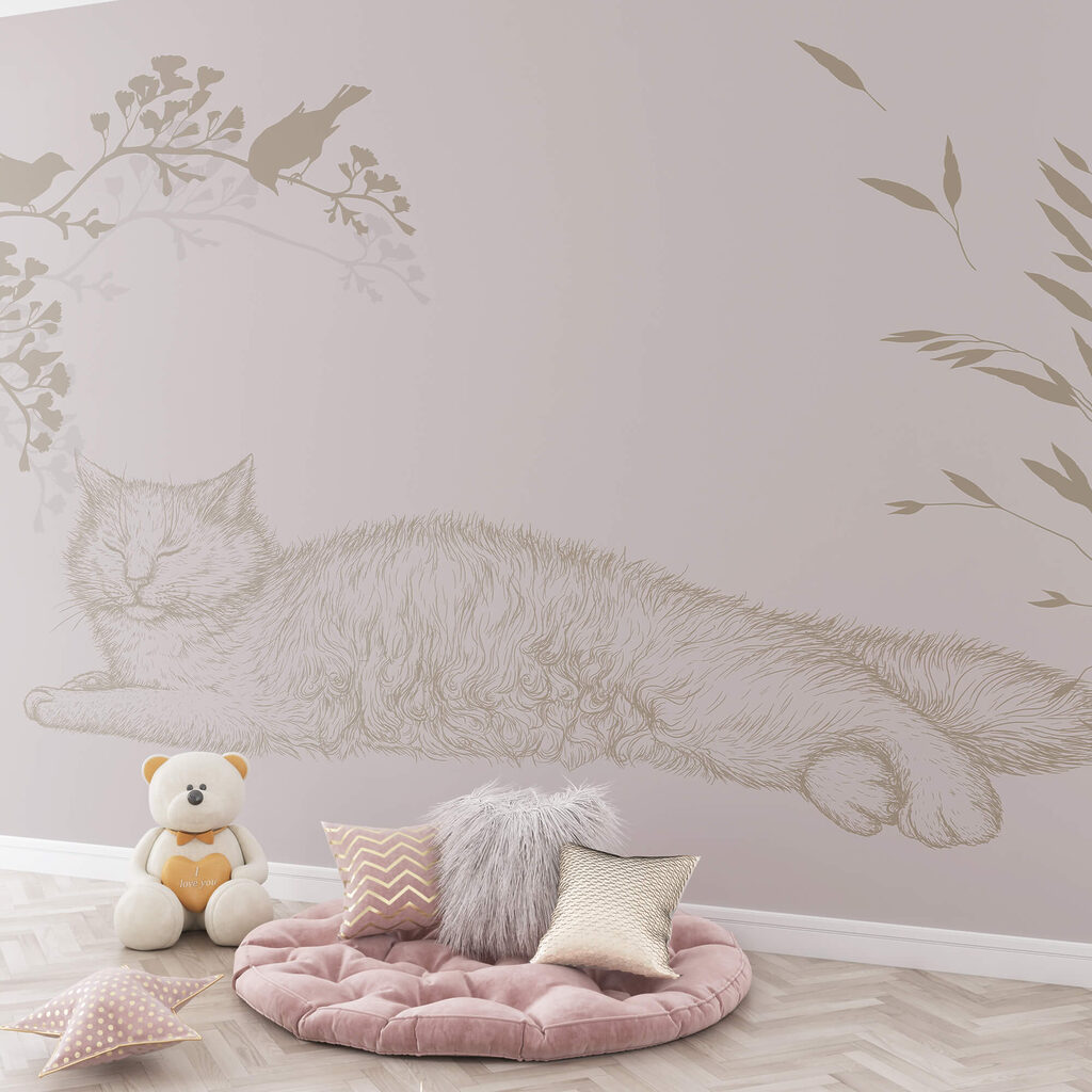 Kat liggend op een boomtak Kat liggend op een boomtak