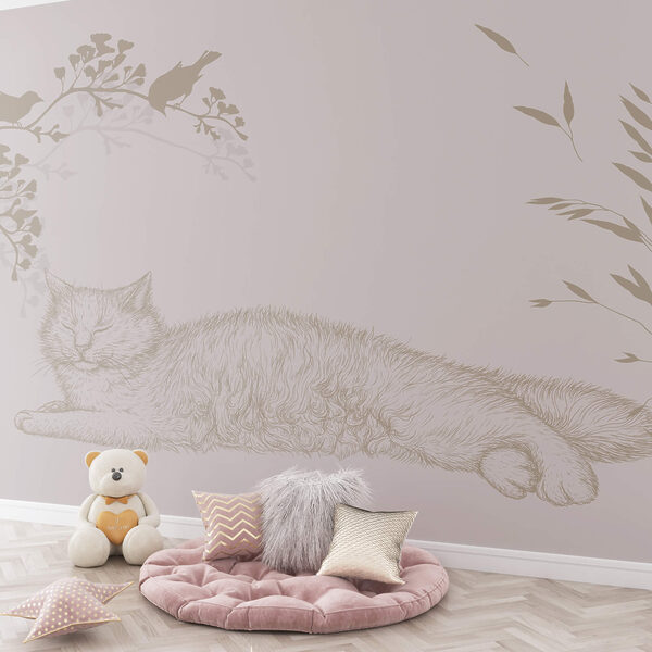 Kat liggend op een boomtak Kat liggend op een boomtak