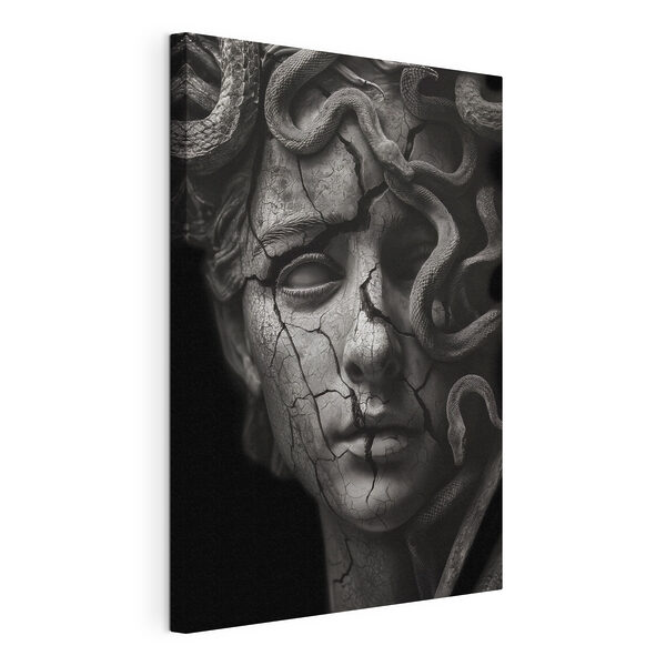 Een beeld van een vrouw met een gebarsten gezicht en slangen rond haar gezicht Canvas Schilderijen Een beeld van een vrouw met een gebarsten gezicht en slangen rond haar gezicht