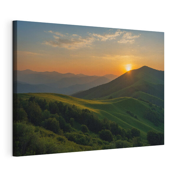 Canvas Schilderijen Zonsondergang over een groene heuvel