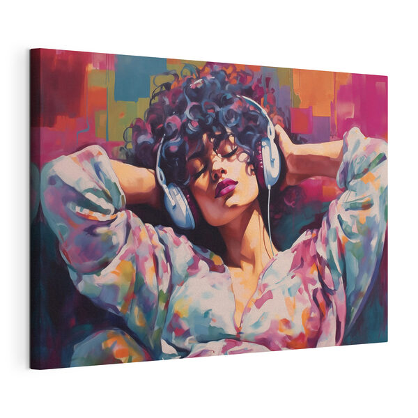 Canvas Schilderijen Canvas Schilderijen Vrouw die ligt met een koptelefoon op haar hoofd (Artikelnummer: s48335)