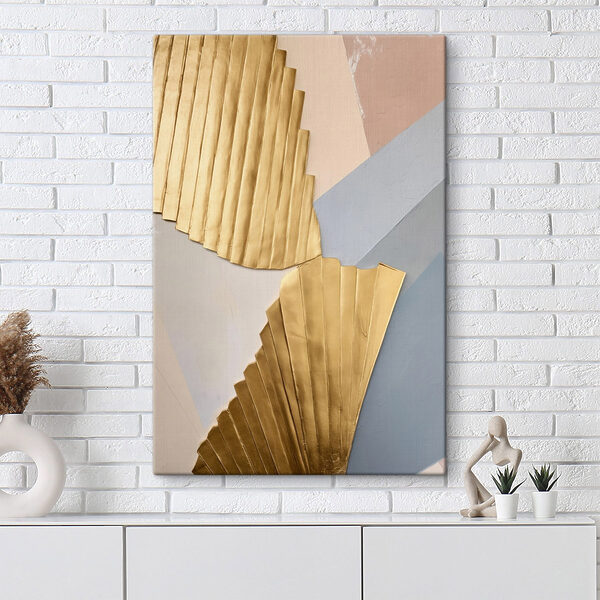 Elegant fan-shaped design with soft colors